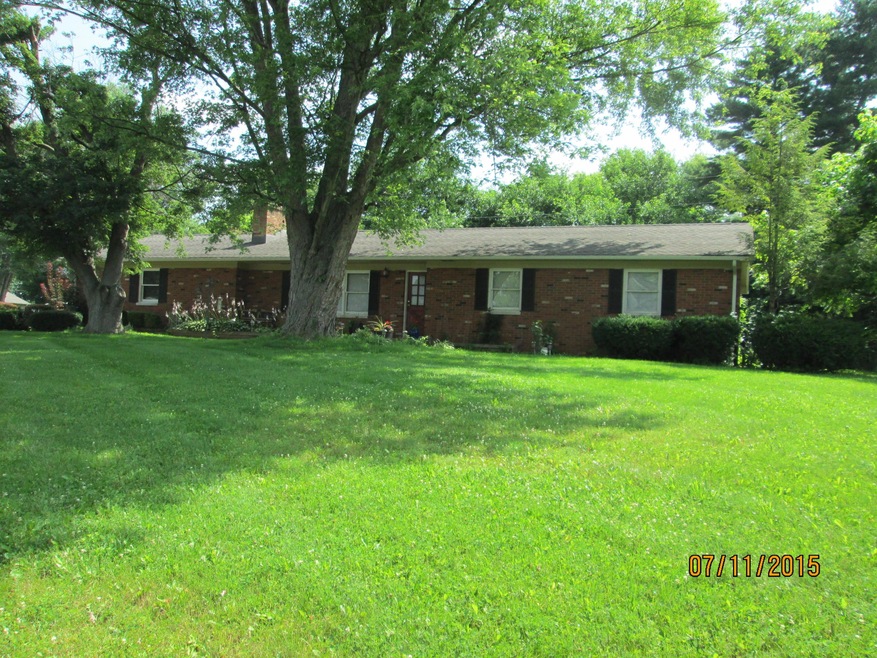 1600 Winding Rd, Circleville, OH 43113 - photo 1