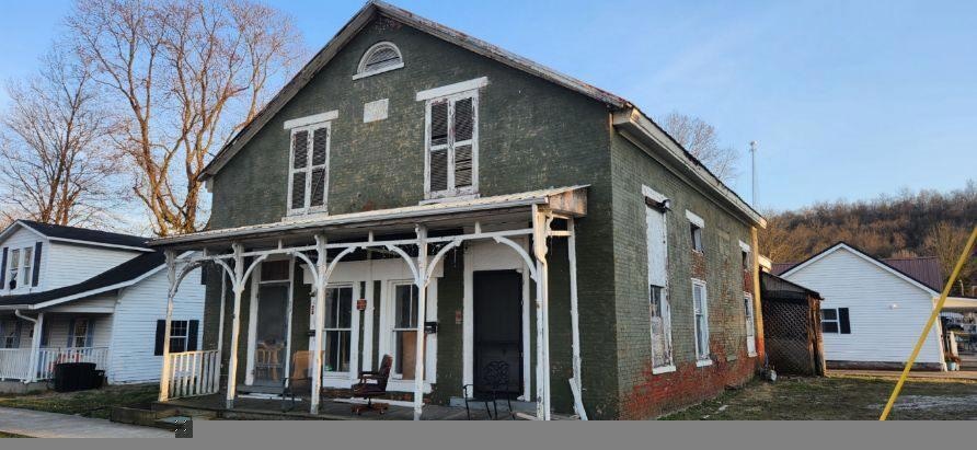 302 E 3rd St, Augusta, KY 41002 - photo 1