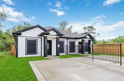 7803 Jester St unit B, Houston, TX 77051 - photo 1