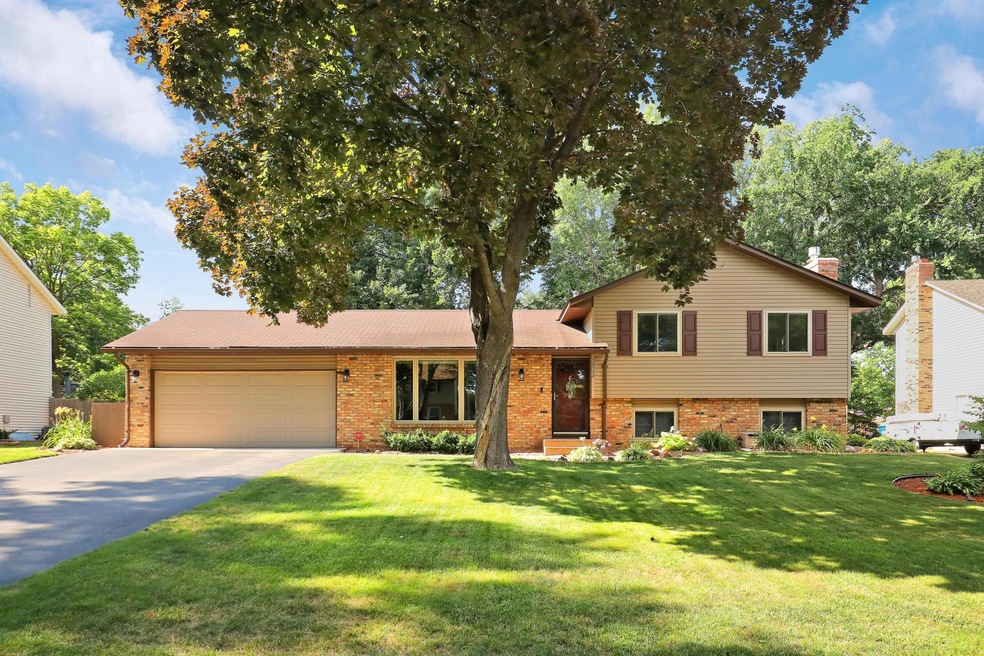 10560 103rd Ave N, Maple Grove, MN 55369 - photo 1