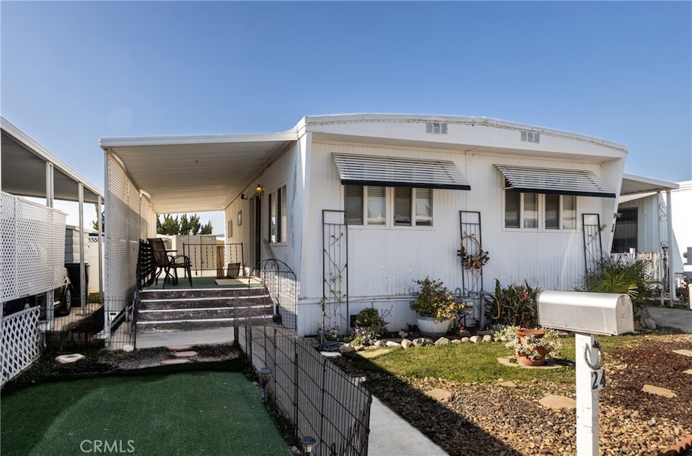 34480 County Line Rd unit 24, Yucaipa, CA 92399 - photo 1