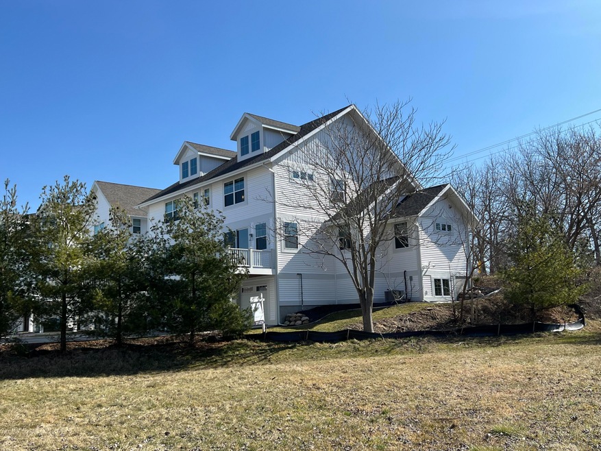140 Kewatin Way