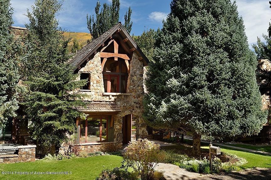 518 W Smuggler St unit 2, Aspen, CO 81611 - photo 1