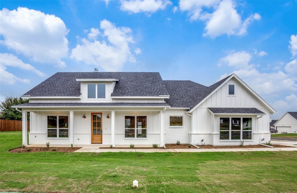 3012 Promenade Dr, Granbury, TX 76049 - photo 1