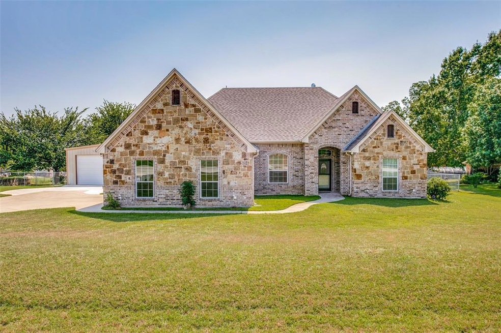 7421 Elman Ln, Azle, TX 76020 - photo 1