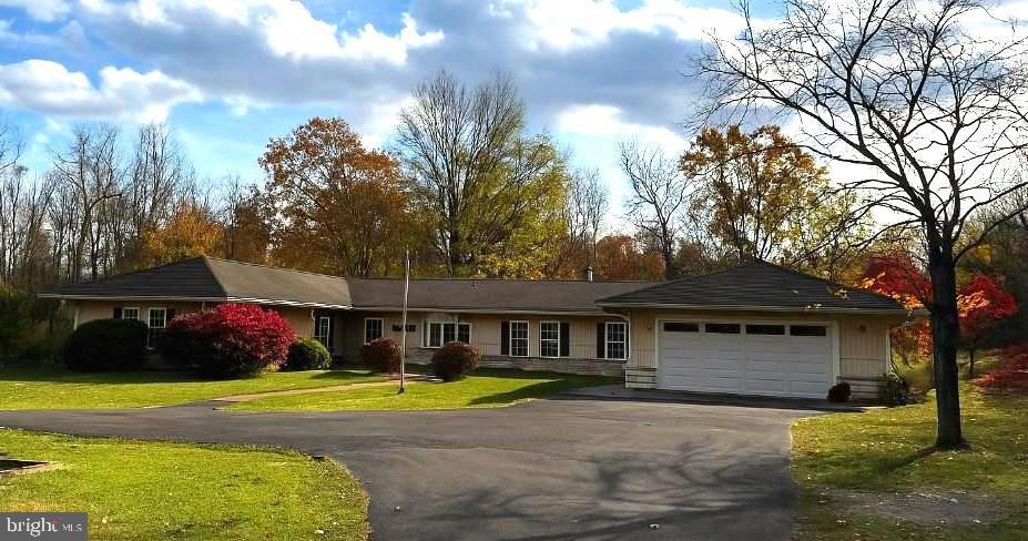 3622 Summit Point Rd, Charles Town, WV 25414 - photo 1