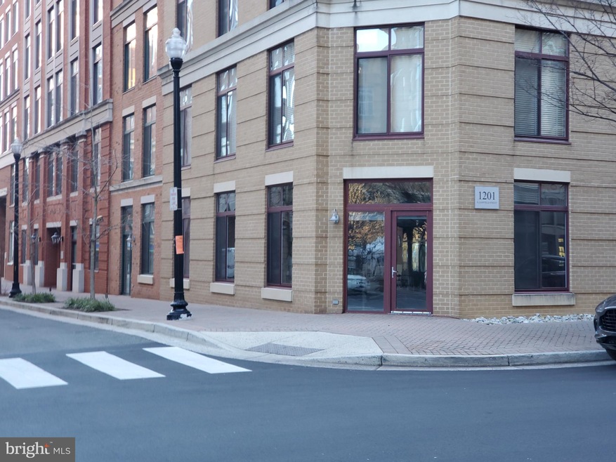 1201 N Garfield St unit 306, Arlington, VA 22201 - photo 1
