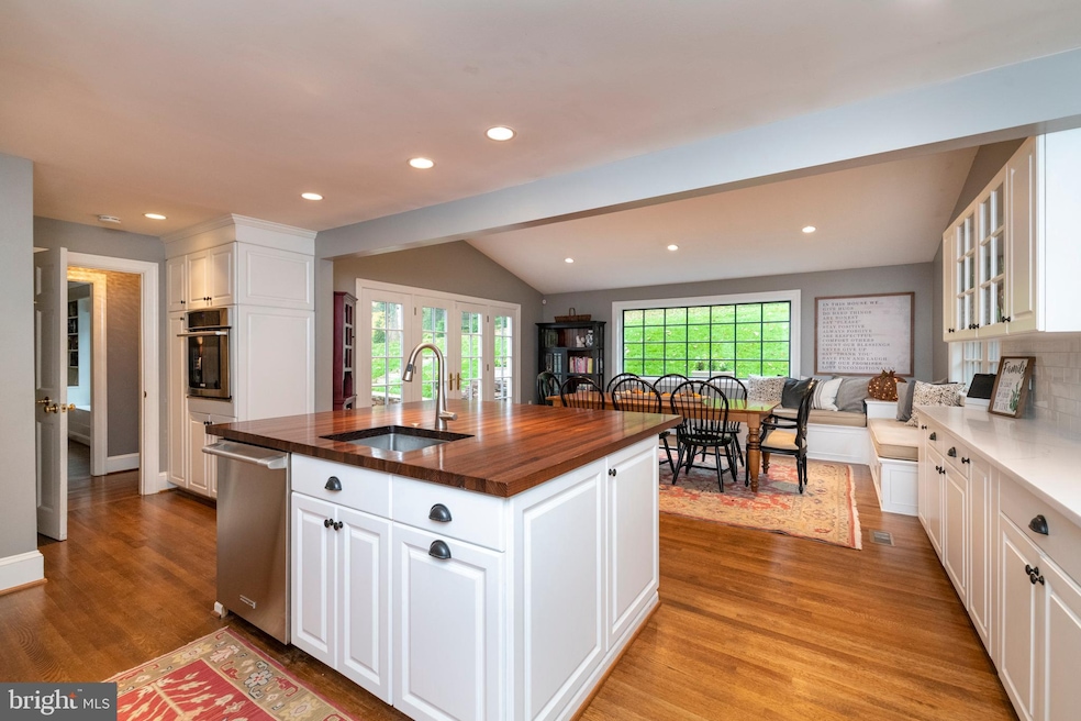 1750 Circle Rd, Towson, MD 21204 - photo 1