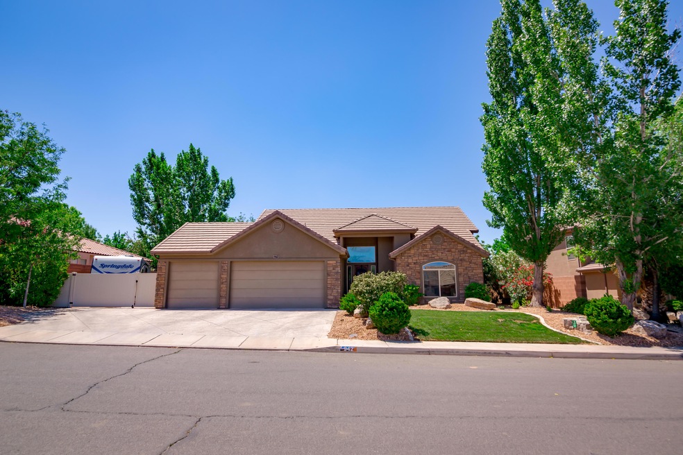 942 E Bramble Way-2