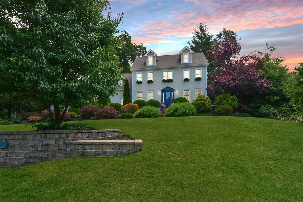 1 Daffodil Ln, Medway, MA 02053 - photo 1