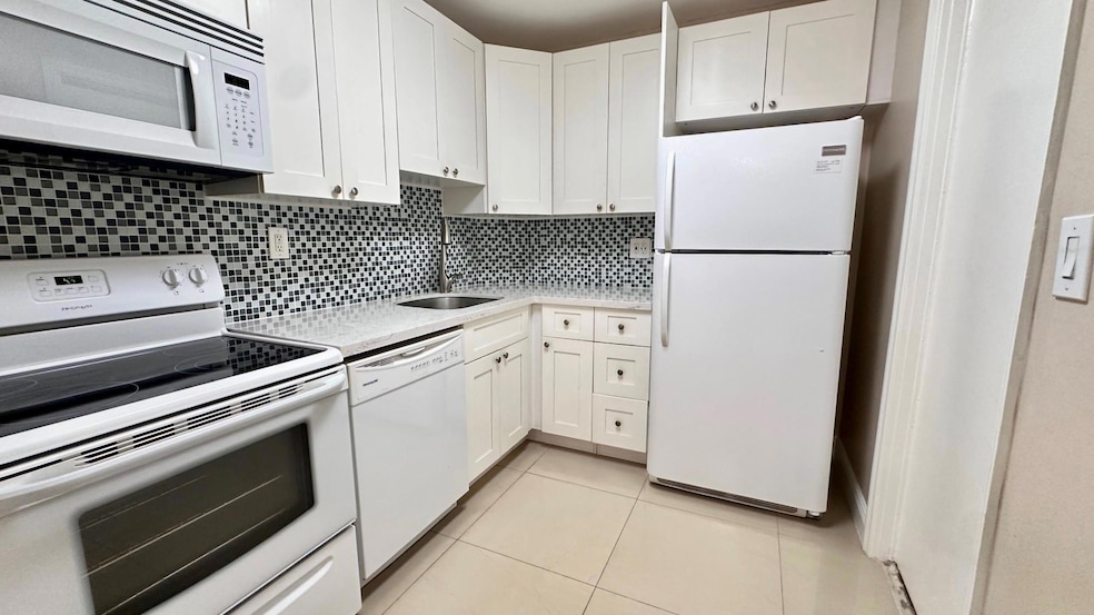 12 NE 19th Ct unit 220A, Wilton Manors, FL 33305 - photo 1