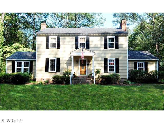 Exterior Front - Welcome Home to 9731 Bending Oak 