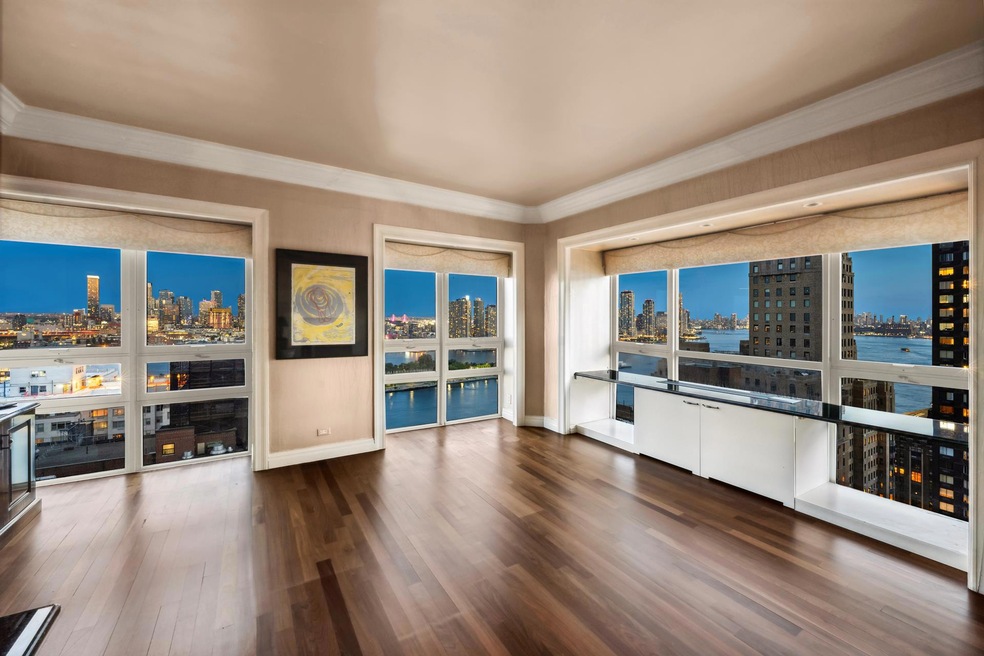 Sold $2,875,000 • Co-Listing Agent