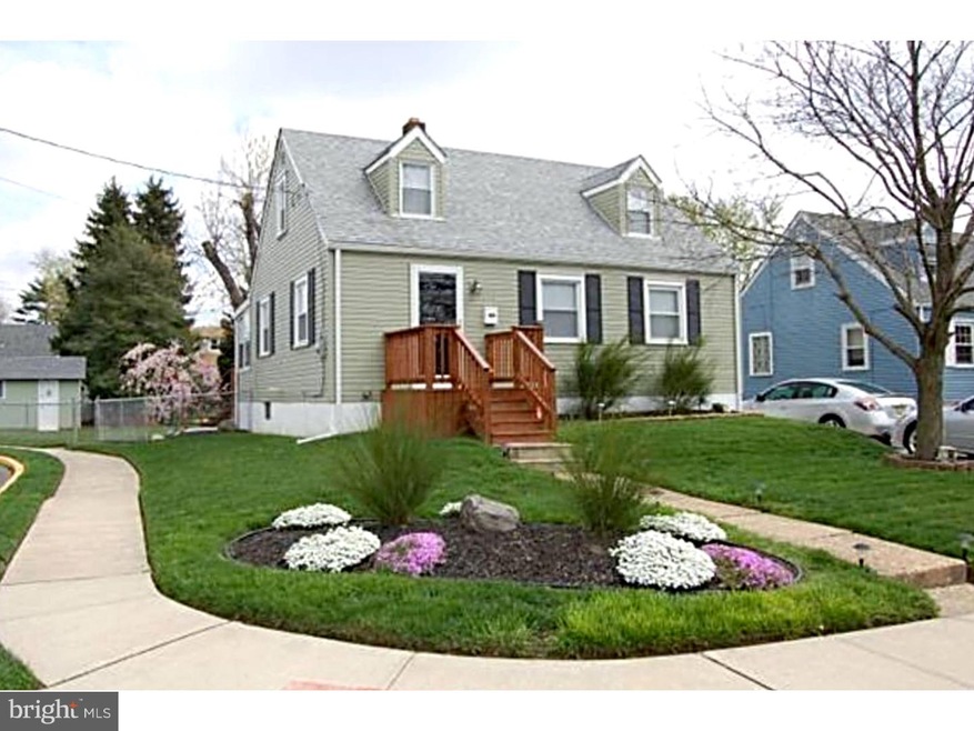 548 N Read Ave, Runnemede, NJ 08078 - photo 1