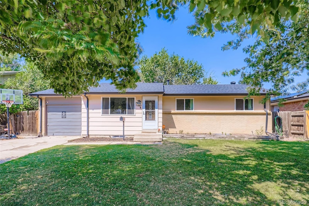 3225 Carson St, Aurora, CO 80011 - photo 1