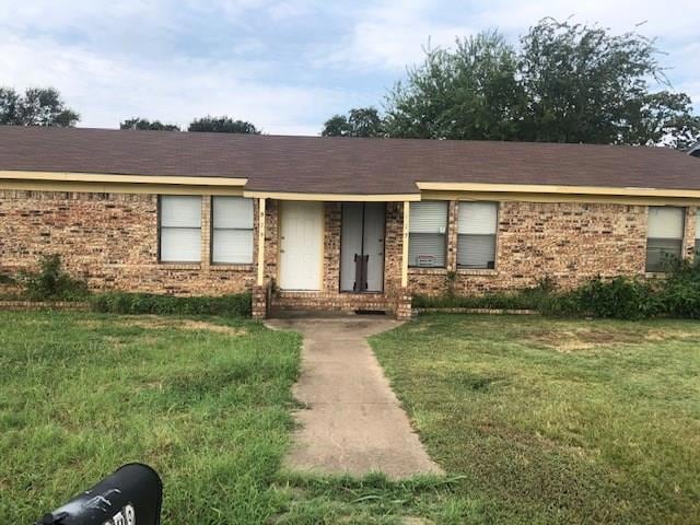 929 Meadowlark Cir, Granbury, TX 76049 - photo 1