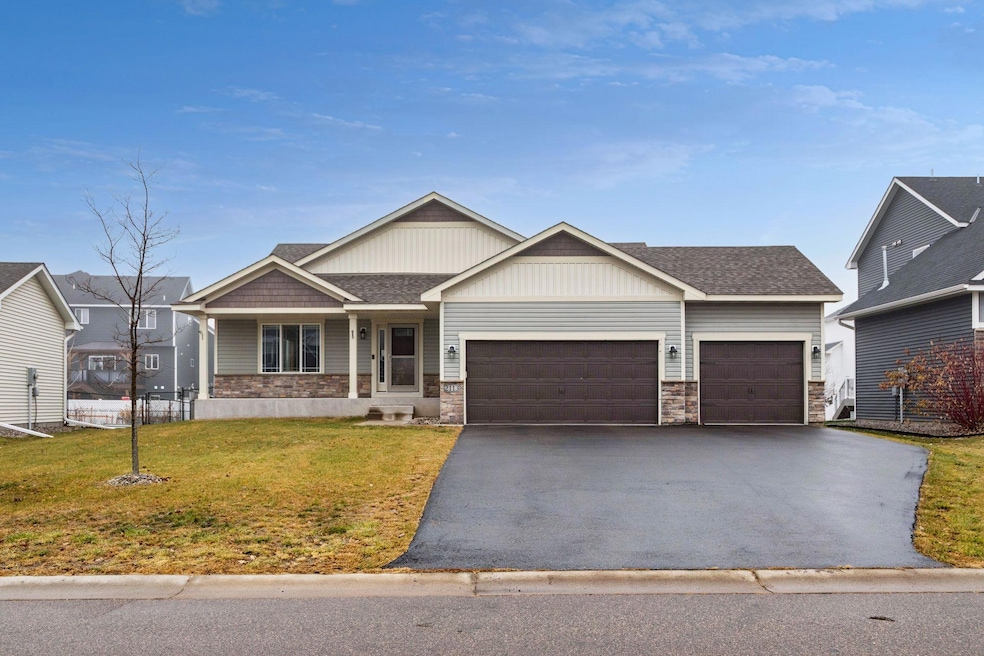 2113 21st Ave S, Lino Lakes, MN 55038 - photo 1