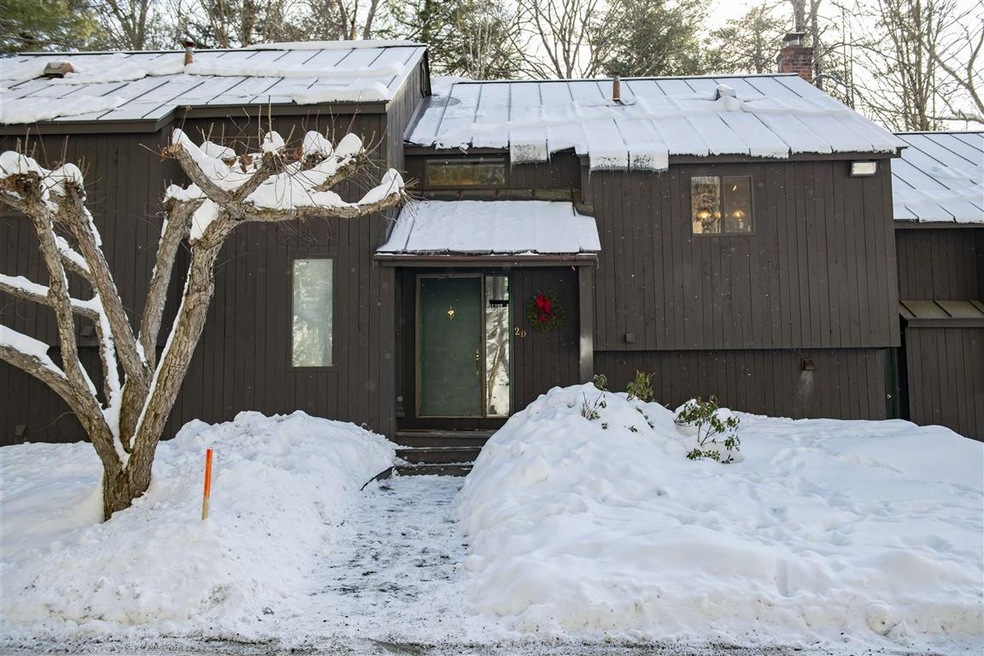 1299 Quechee Main St unit 2D, Hartford, VT 05001 - photo 1