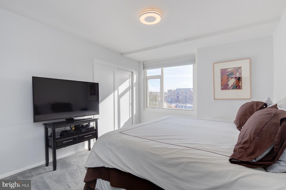 Dupont East Condominium unit 816, Washington, DC 20036 - photo 1