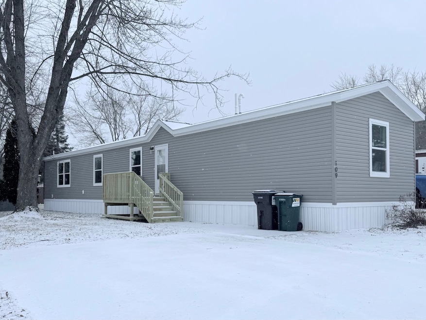 4400 Lasalle St unit 109, Eau Claire, WI 54703 - photo 1