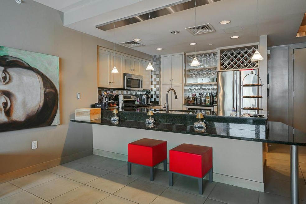 Miranova Condominiums unit 915, Columbus, OH 43215 - photo 1