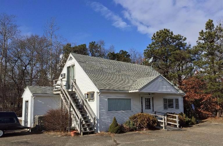 770 Macarthur Blvd, Pocasset, MA 2559 - photo 1