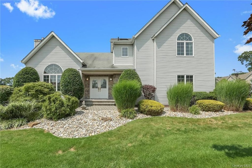 7 Thorn Ln, Nanuet, NY 10954 - photo 1