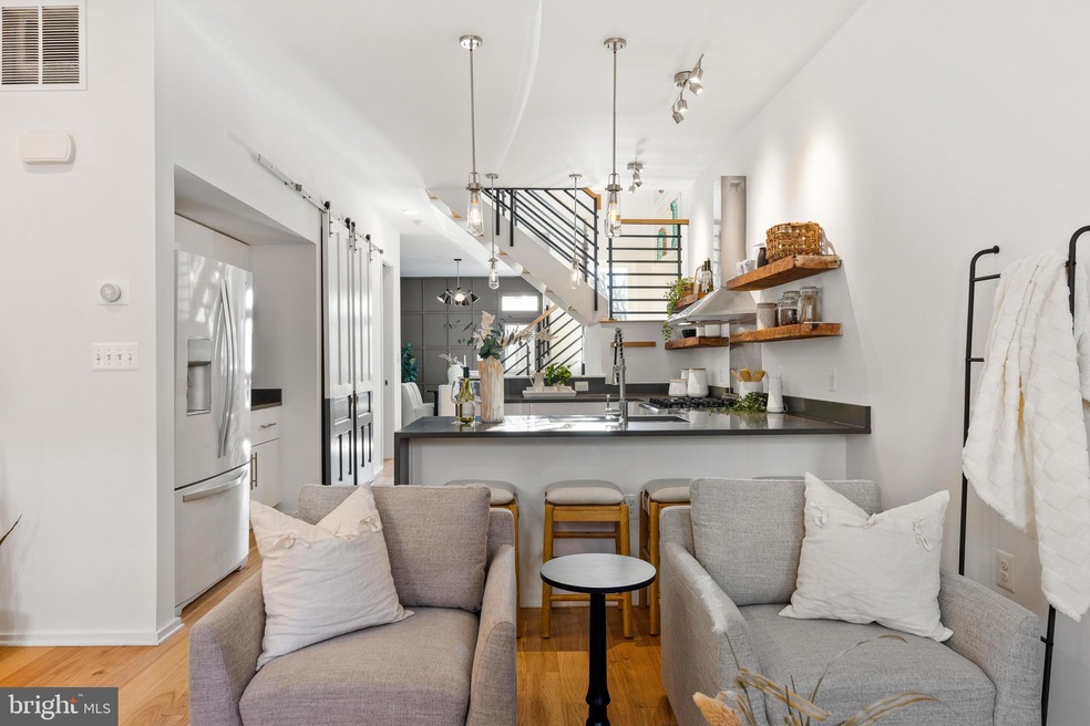 325 E Lanvale St, Baltimore, MD 21202 - photo 1