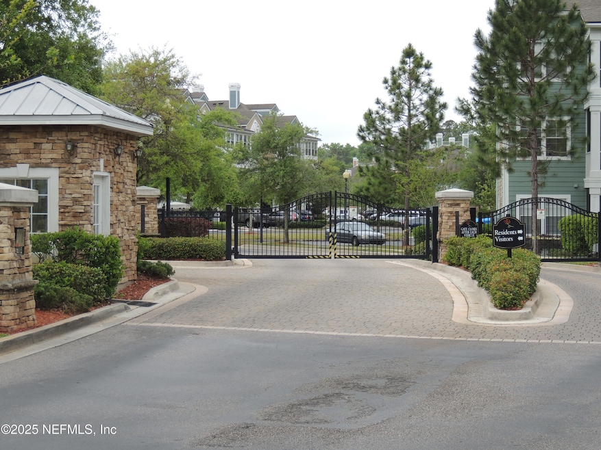 8550 Touchton Rd unit 1036, Jacksonville, FL 32216 - photo 1