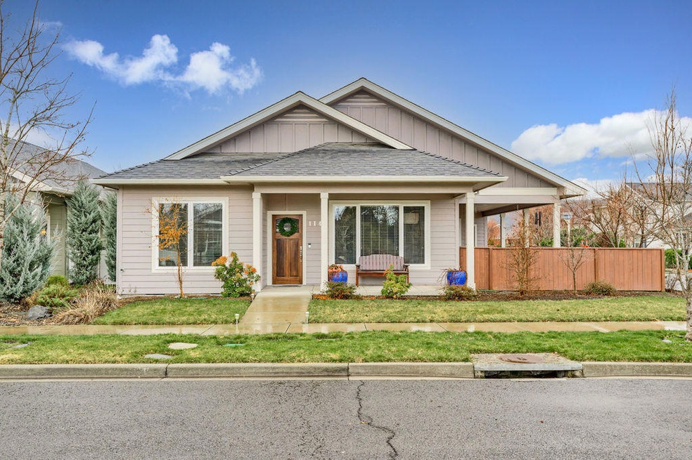 1141 Boulder Ridge St, Central Point, OR 97502 - photo 1