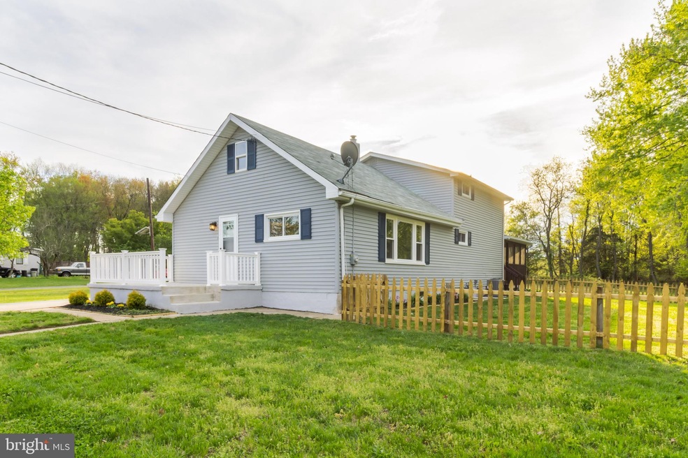 731 Green Mount Ave, Woodbury, NJ 08096 - photo 1