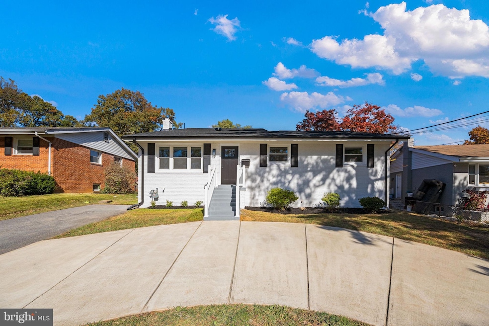 Sold $738,000 • Co-Listing Agent