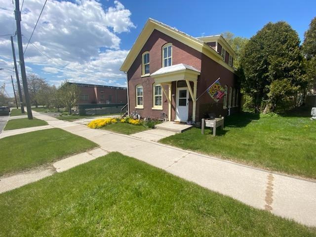 906 State St, Manitowoc, WI 54220 - photo 1