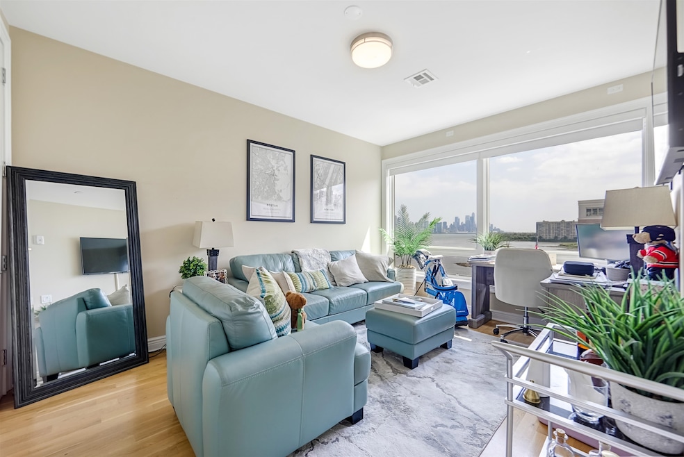 15 Somerset Ln unit B111, Edgewater, NJ 07020 - photo 1