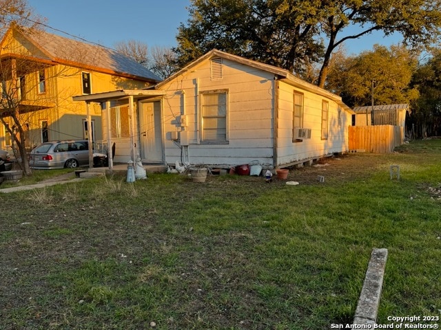 1507 Clyde St, San Marcos, TX 78666 - photo 1