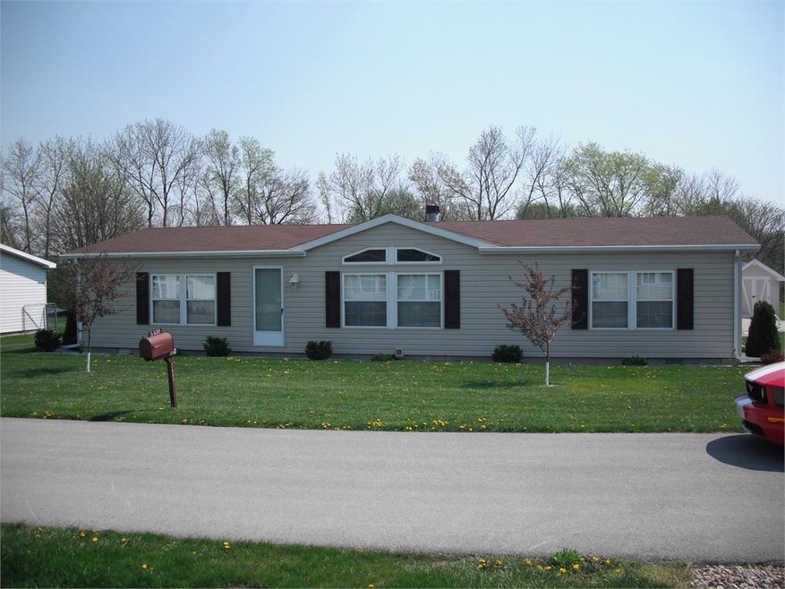 201 Wildcat Dr, Windfall, IN 46076 - photo 1