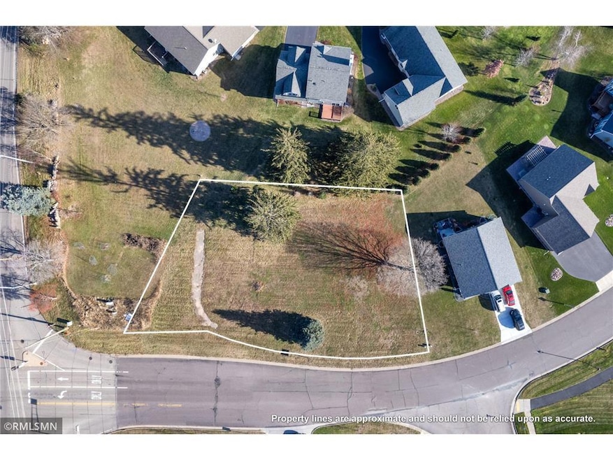 2364 Saint Andrews Dr, Altoona, WI 54720 - photo 1