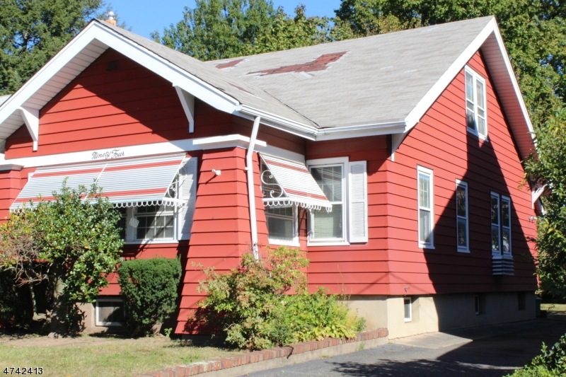 90 Howard Ave, Passaic, NJ 07055 - photo 1