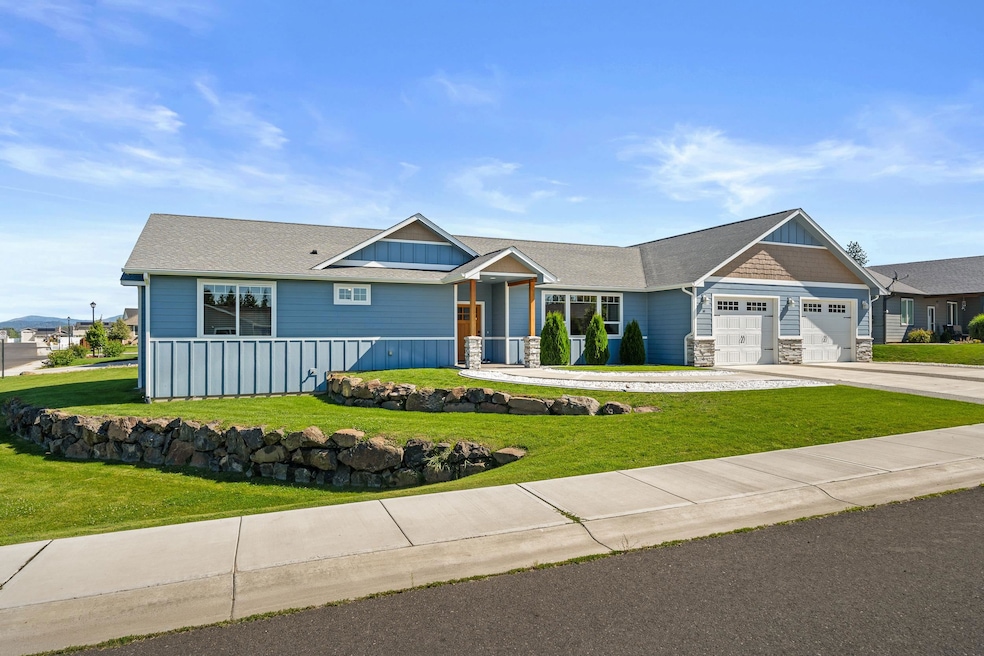 14 W 11th St, Deer Park, WA 99006 - photo 1