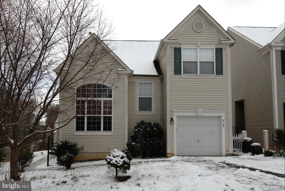 9101 Mulder Ct, Manassas, VA 20111 - photo 1