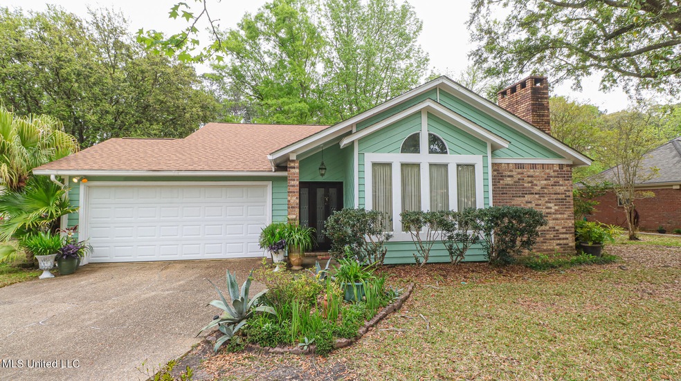 1617 PIne Tassel-28021