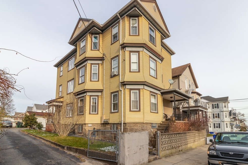 122 Cambridge St, Fall River, MA 02721 - photo 1