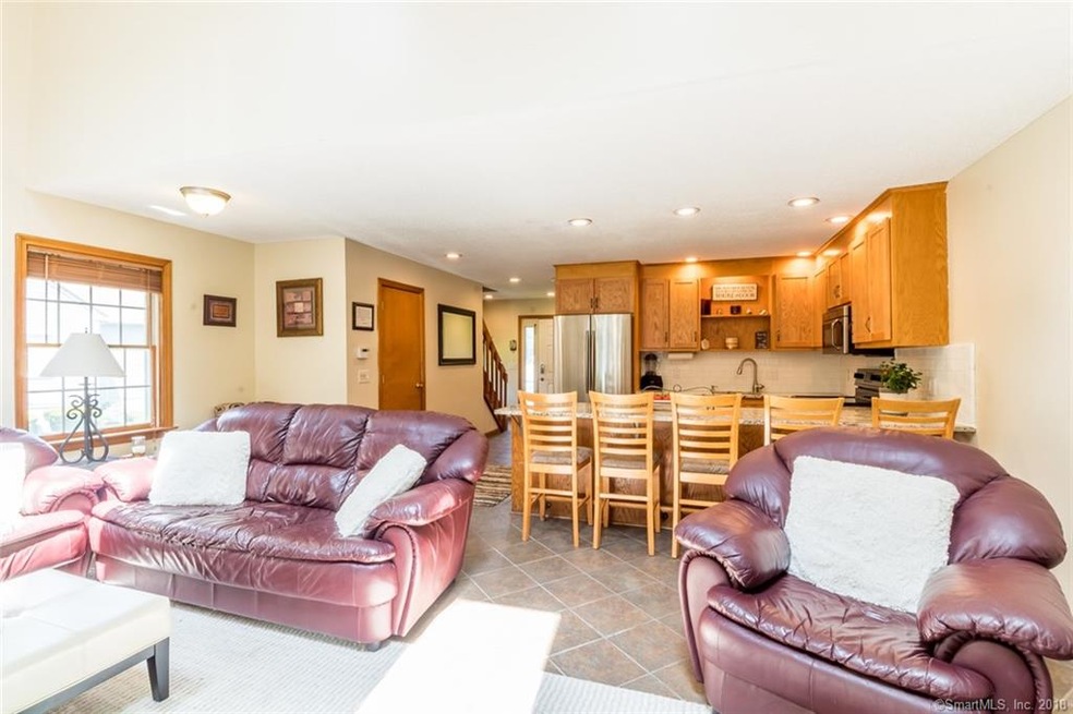 20 Church Ln unit 5, East Lyme, CT 06333 - photo 1