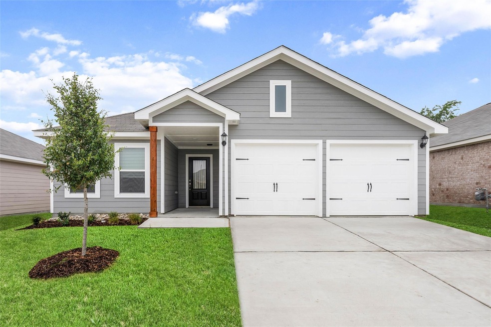 10904 Gray Mare Dr, Fort Worth, TX 76108 - photo 1