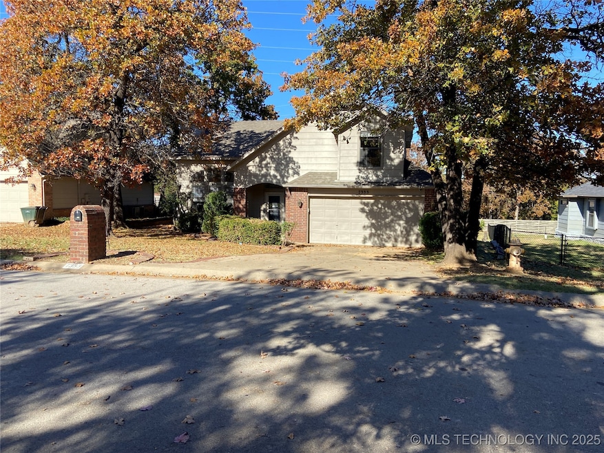 7333 W 36th St, Tulsa, OK 74107 - photo 1