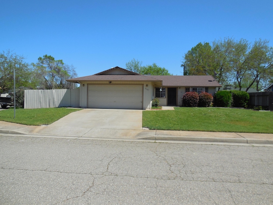 3507 Dune St, Redding, CA 96002 - photo 1