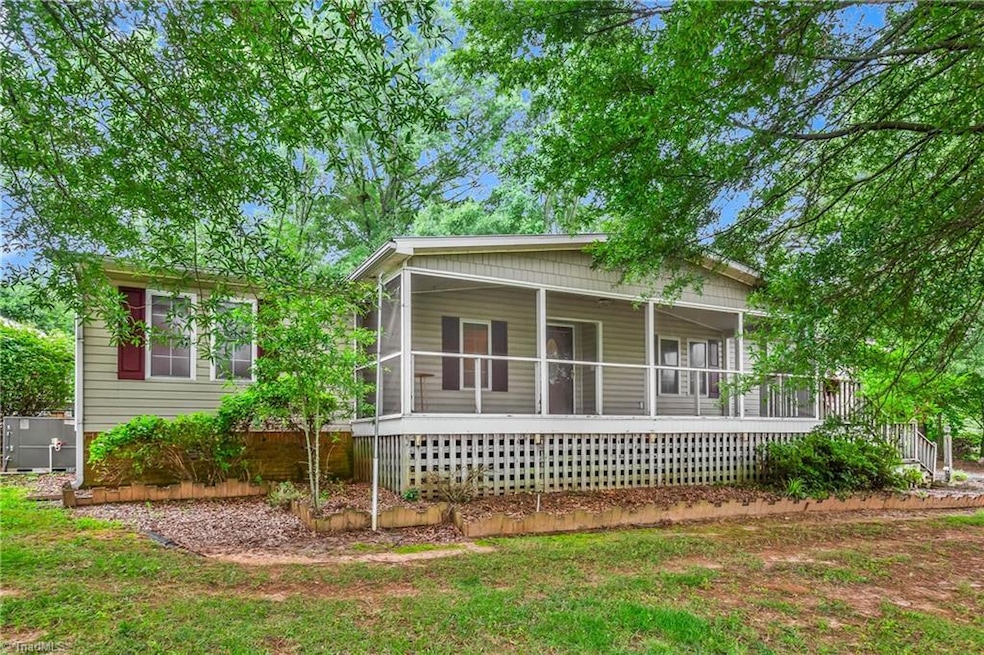 100 Ridgecrest Dr, King, NC 27021 - photo 1