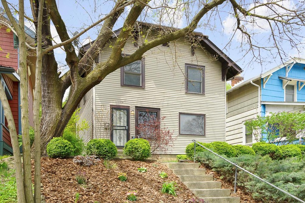 1359 N 4th