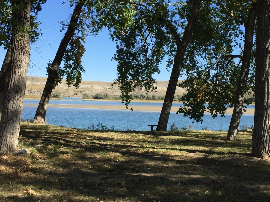 3702 N Frontier Road