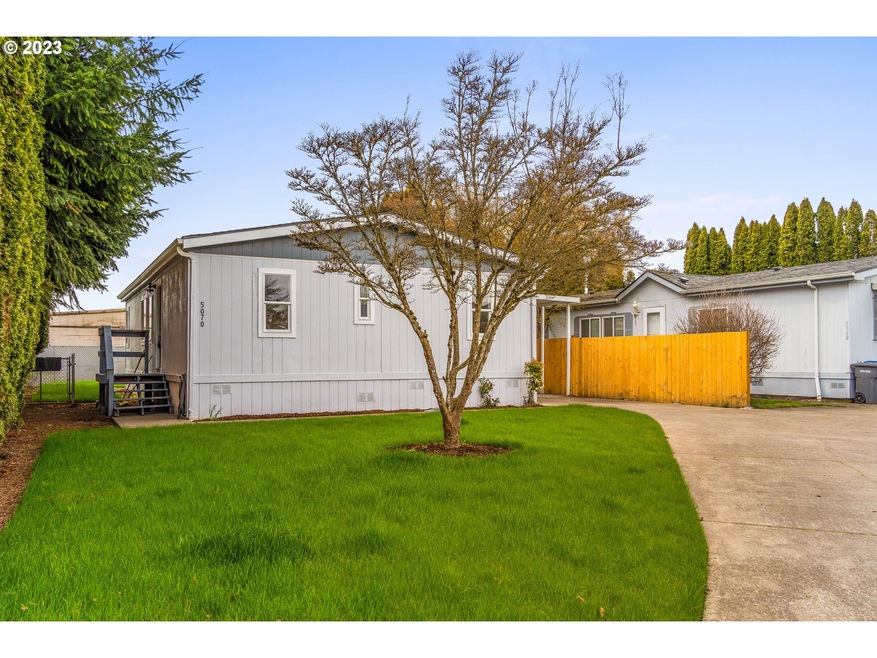 5070 Briarwood Cir N unit 15, Keizer, OR 97303 - photo 1